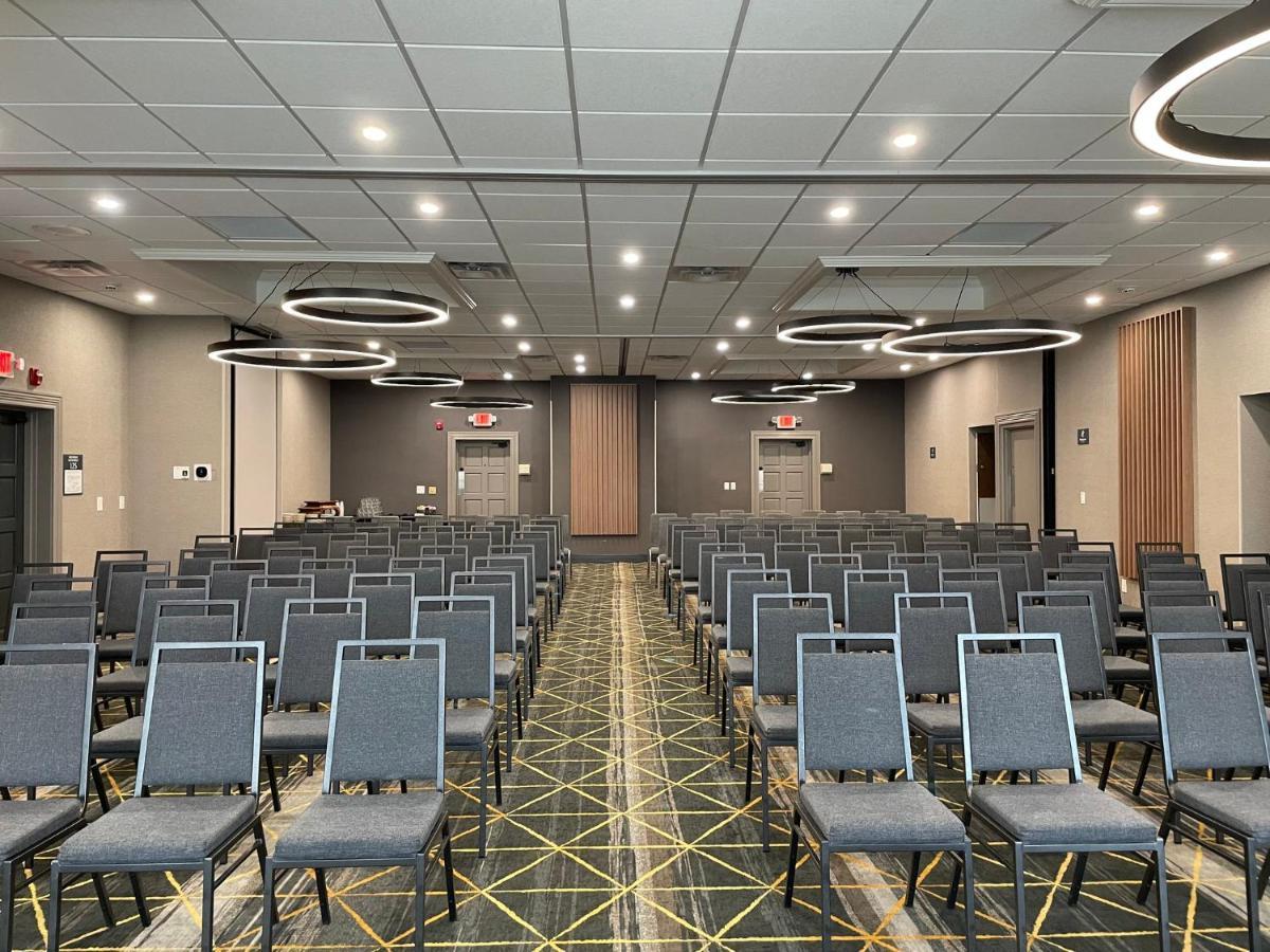 Holiday Inn Cleveland-Mayfield By Ihg Exteriér fotografie