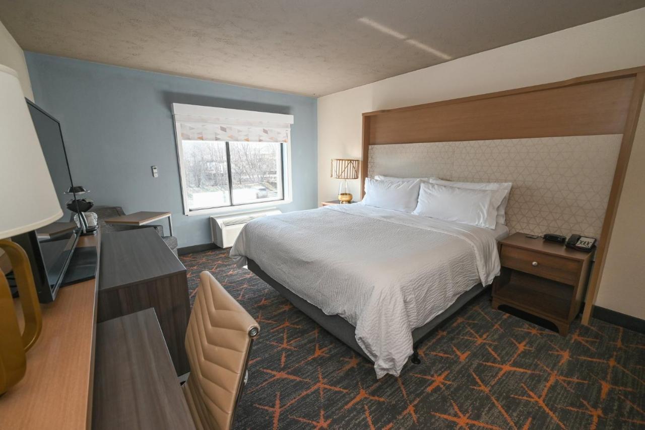 Holiday Inn Cleveland-Mayfield By Ihg Exteriér fotografie